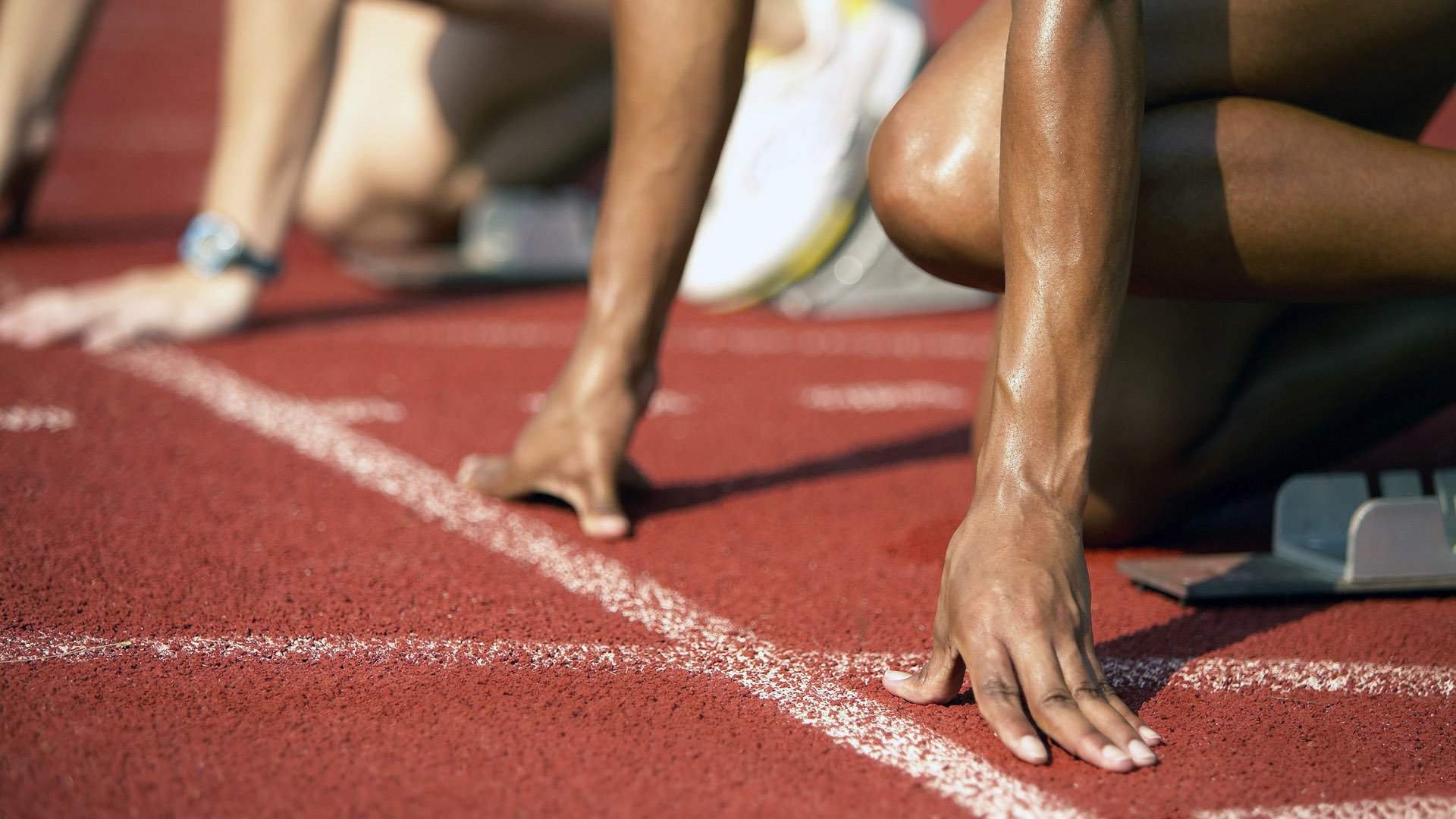 PSG中场配合不顺影响整体发挥